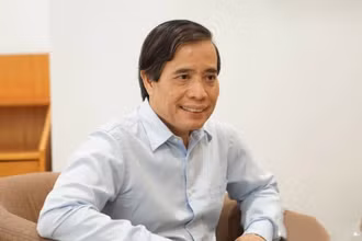 Phó Giáo sư Vũ Minh Khương, chuyên gia Trường Chính sách công Lý Quang Diệu thuộc Đại học quốc gia Singapore. (Nguồn: VOV)