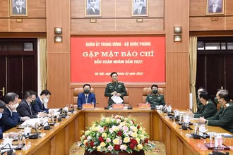Đại tướng Phan Văn Giang phát biểu ý kiến tại buổi gặp mặt. (Ảnh: Tuấn Huy)