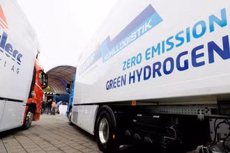 Một chiếc xe tải Hyundai chạy bằng pin nhiên liệu hydro tại Luzern, Thụy Sĩ ngày 7/10/2020. (Ảnh: Reuters)
