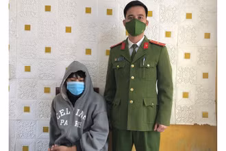 Đối tượng Lê Văn Duy tại cơ quan công an.