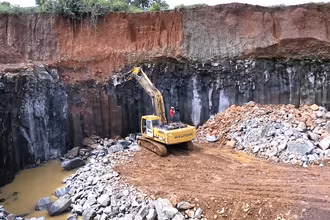 Nhiều địa phương của Đắk Nông để tình trạng khai thác đá bazan trái quy định diễn biến phức tạp, thiếu kiểm soát.