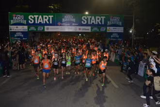 Giải VPBank Hà Nội Marathon ASEAN 2020 truyền thông điệp an toàn tại Việt Nam