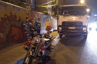 Ngày mai 27-10, bốn quận nội thành Hà Nội sẽ được thu dọn hết rác tồn đọng