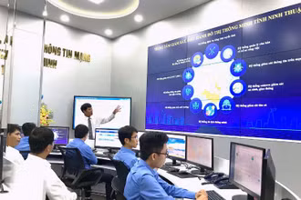 Giới thiệu hệ thống giám sát tại văn phòng trung tâm.