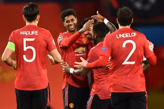 Các cầu thủ Man United mừng trận thắng tưng bừng trươc RB Leipzig.