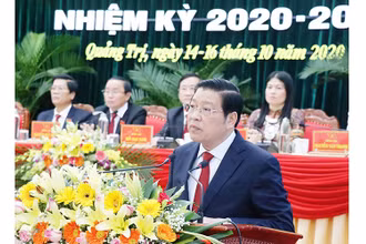 Đồng chí Phan Đình Trạc, Bí thư T.Ư Đảng, Trưởng Ban Nội chính T.Ư phát biểu chỉ đạo đại hội.