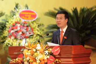 Đồng chí Võ Văn Thưởng, Ủy viên Bộ Chính trị, Bí thư T.Ư Đảng, Trưởng Ban Tuyên giáo T.Ư phát biểu chỉ đạo Đại hội.