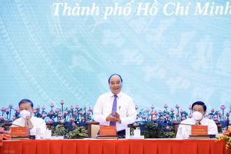 Chủ tịch nước Nguyễn Xuân Phúc chủ trì Hội thảo quốc gia lần thứ ba về xây dựng và hoàn thiện Nhà nước pháp quyền xã hội chủ nghĩa. (Ảnh: TTXVN)