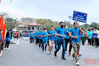 Đông đảo các địa phương, đơn vị tham gia Ngày chạy Olympic vì sức khỏe toàn dân.