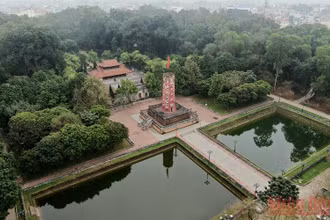 Thành cổ Sơn Tây (thị xã Sơn Tây).