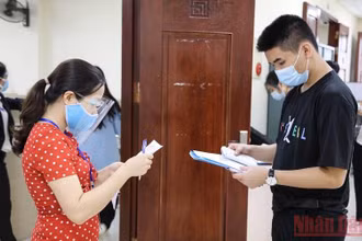 Thí sinh làm thủ tục dự thi Đánh giá năng lực.