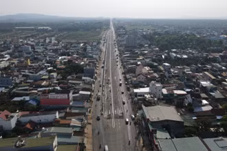 Cầu vượt nút giao Dầu Giây nhìn từ trên cao.