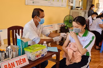 100% học sinh từ 12 tuổi đến dưới 18 tuổi ở Hậu Giang đã được tiêm vaccine phòng Covid-19.