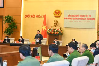Chủ tịch Quốc hội Vương Đình Huệ phát biểu ý kiến tại cuộc họp. (Ảnh: Duy Linh)