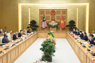 Quang cảnh cuộc hội đàm giữa Thủ tướng Chính phủ Phạm Minh Chính và Thủ tướng Malaysia Dato’ Sri Ismail Sabri bin Yaakob. (Ảnh: TRẦN HẢI)