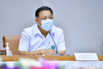 Bí thư thường trực Bộ Y tế Thái Lan Kiattiphum Wongrajit.