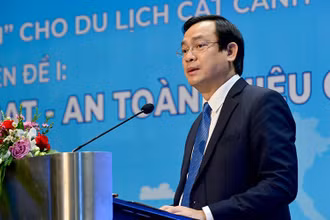 Tổng cục trưởng Du lịch Nguyễn Trùng Khánh phát biểu tại diễn đàn.