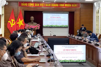 Quang cảnh lễ phát động.