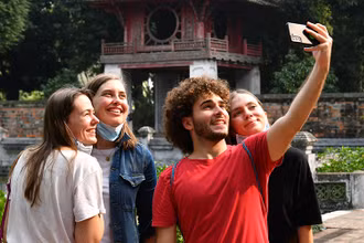 Quyết sách cho du lịch bứt phá