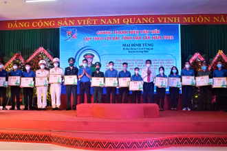 Đắk Lắk tuyên dương 45 thanh niên tiên tiến làm theo lời Bác
