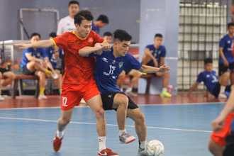 Do ảnh hưởng của dịch Covid-19, đội tuyển futsal Việt Nam chỉ có thể thi đấu cọ xát với các câu lạc bộ trong nước. (Ảnh: Hữu Thành)
