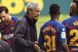HLV Setien đang gặp khó khăn ở Barca. (Ảnh: Goal)