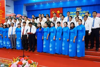 Ban Chấp hành nhiệm kỳ 2020-2025 ra mắt đại biểu.
