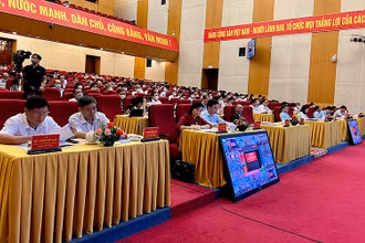 Các đại biểu tham dự hội nghị.