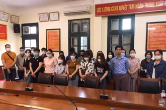 Các đối tượng liên quan đường dây “tín dụng đen” vừa bị triệt phá.