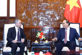 Chủ tịch nước Nguyễn Xuân Phúc mong muốn, dù ở cương vị nào, Đại sứ vẫn luôn đóng góp thúc đẩy quan hệ Việt Nam-Brunei.