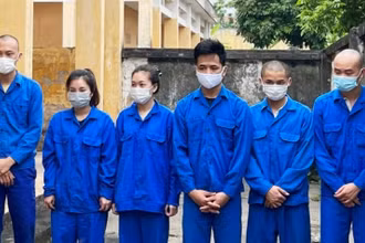 Một số đối tượng trong đường dây đánh bạc của Nguyễn Tuấn Anh bị khởi tố, bắt tạm giam. 