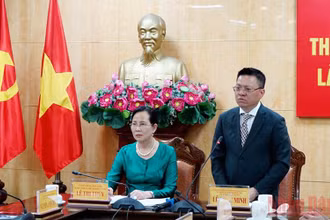 Tổng Biên tập Báo Nhân Dân Lê Quốc Minh làm việc tại tỉnh Hà Nam.