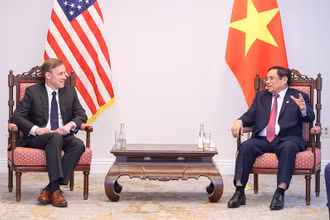 Thủ tướng Phạm Minh Chính tiếp Cố vấn An ninh Quốc gia Hoa Kỳ Jake Sullivan. (Ảnh: NHẬT BẮC)