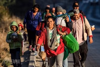 Người di cư Trung Mỹ tại khu vực Tijuana, Mexico. (Ảnh: AFP/TTXVN)