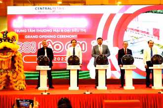 Khai trương, đưa siêu thị lớn nhất ở Lào Cai vào hoạt động.