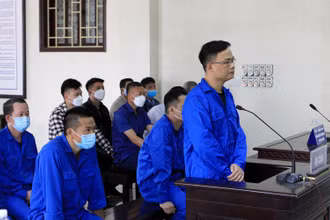 Các bị cáo tại phiên xét xử. (Ảnh: Mai Tú)