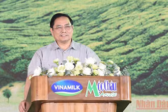 Thủ tướng Phạm Minh Chính phát biểu ý kiến tại Lễ khởi công Dự án Tổ hợp thiên đường sữa Mộc Châu.