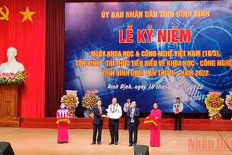Bình Định tôn vinh 59 trí thức tiêu biểu về khoa học, công nghệ.