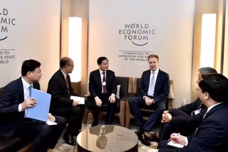 Phó Thủ tướng Lê Minh Khái tiếp Chủ tịch WEF Borge Brende. (Ảnh VGP)