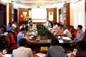 Đoàn khảo sát của Ủy ban Pháp luật của Quốc hội làm việc với tỉnh Đắk Nông về tiêu chuẩn, điều kiện bổ nhiệm viên chức quản lý và việc quản lý viên chức theo chức danh nghề nghiệp.