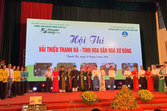 Các thành viên 3 đội tuyển tham dự hội thi “Vải thiều Thanh Hà - Tinh hoa văn hóa Xứ Đông”