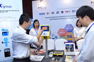 Công ty cổ phần Thông Minh MK giới thiệu sản phẩm thẻ từ - một Sản phẩm Công nghiệp chủ lực của TP Hà Nội.
