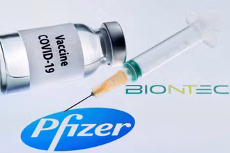 Vaccine Covid-19 của Pfizer và đối tác BioNTech. Ảnh: Getty Images.