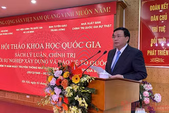 Đồng chí Nguyễn Xuân Thắng phát biểu đề dẫn. Ảnh: TRỊNH DŨNG