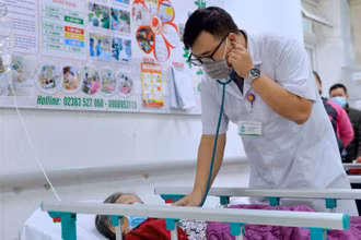 Rét đậm, bệnh nhân tăng đột biến, tiềm ẩn nguy cơ bùng phát dịch bệnh