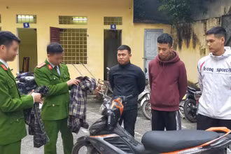 Công an đấu tranh với ba đối tượng có hành vi liên quan các lần ném chất bẩn vào nhà riêng phóng viên.