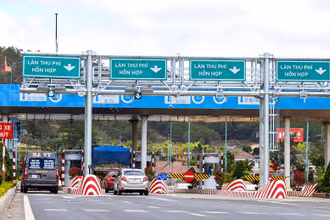 Trạm thu phí Định An trên tuyến cao tốc Liên Khương - Prenn.