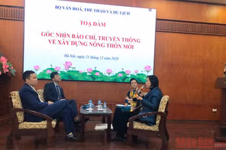 Các diễn giả tại cuộc tọa đàm.
