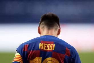 Barca 2020: Chạm đáy khủng hoảng, Messi “lung lay”