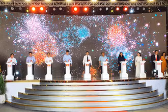 Nghi thức khơi công dự án.